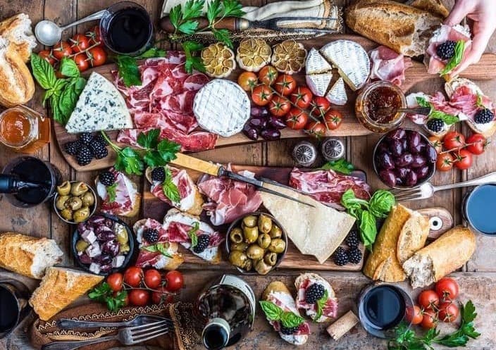 Birds-eye shot of various foods in the Mediterranean diet