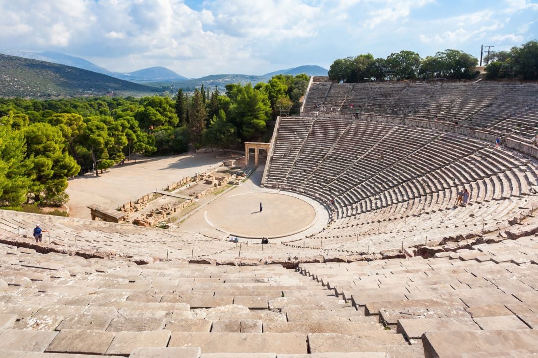 https://cdn2.hubspot.net/hubfs/5873592/itinerary/photos3/PalaiaEpidavros1_Greece_Itinerary_Main.jpeg