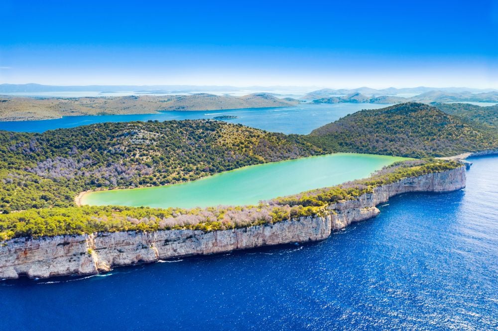 https://cdn2.hubspot.net/hubfs/5873592/itinerary/photos3/SaliIsland1_Croatia_itinerary_Main.jpg